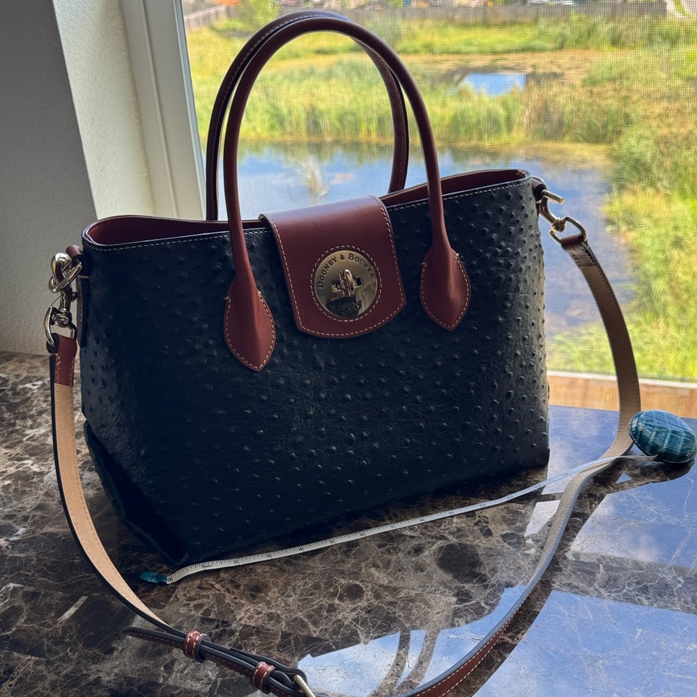 Dooney & Bourke Turnlock Handle Tote Crossbody 30 Ostrich